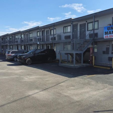 Super 7 Inn By Oyo San Antonio Nw Medical Center Экстерьер фото